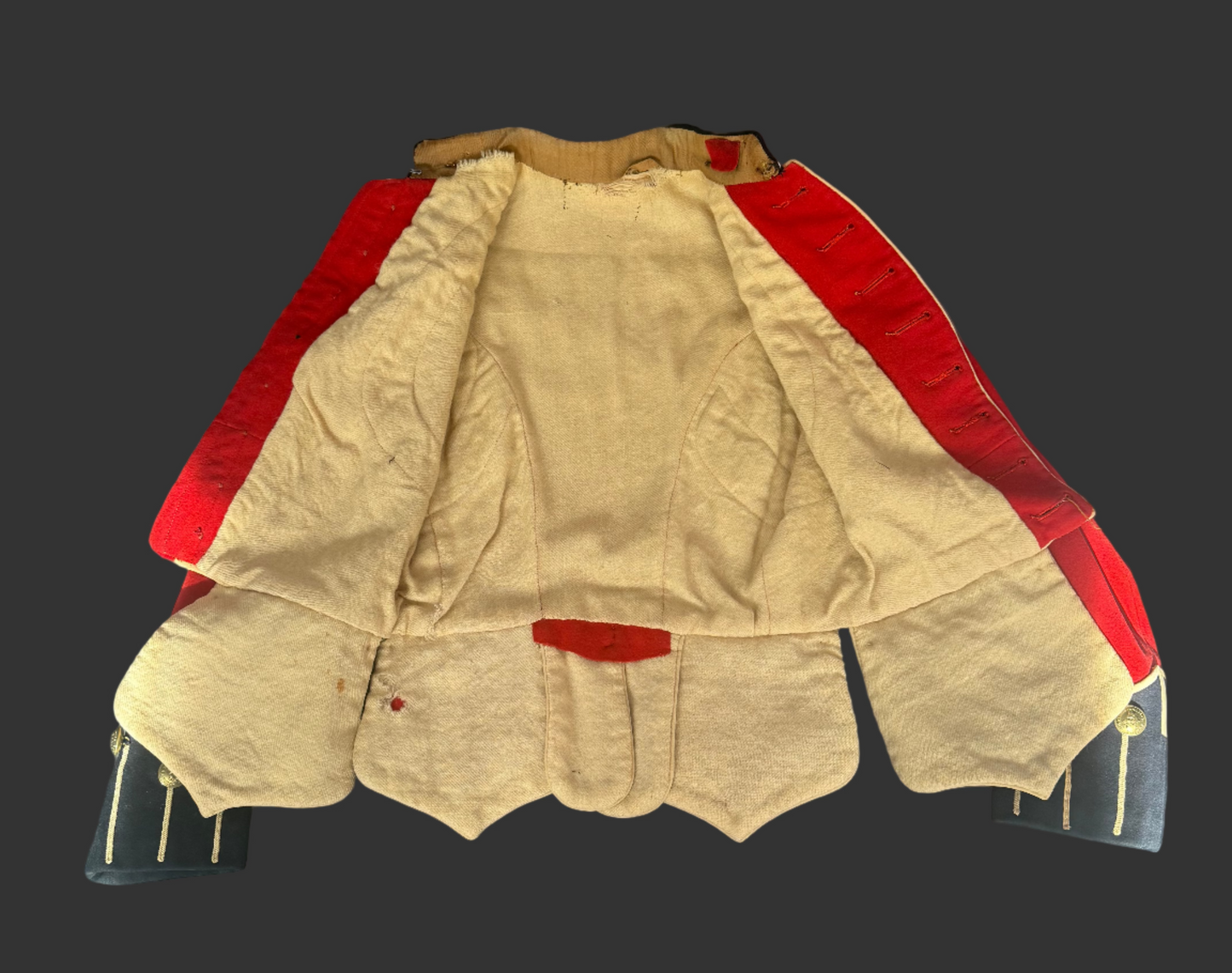 Canadian - Pre-WWI - 5th Royal Highlanders of Canada (Black Watch) - Doublet - With Collar Badges